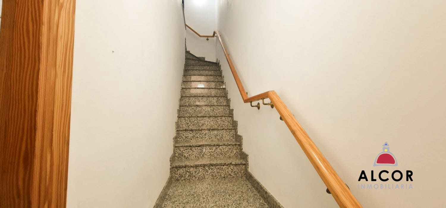 3 soveværelse Byhus til salg i Calig med garage - € 173.000 (Ref: 10162194)