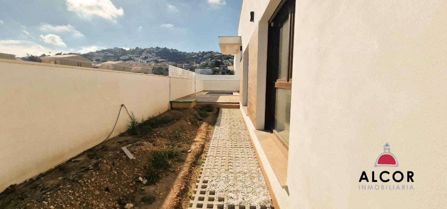 2 bedroom Villa for sale in Peniscola with pool garage - € 550,000 (Ref: 10166224)