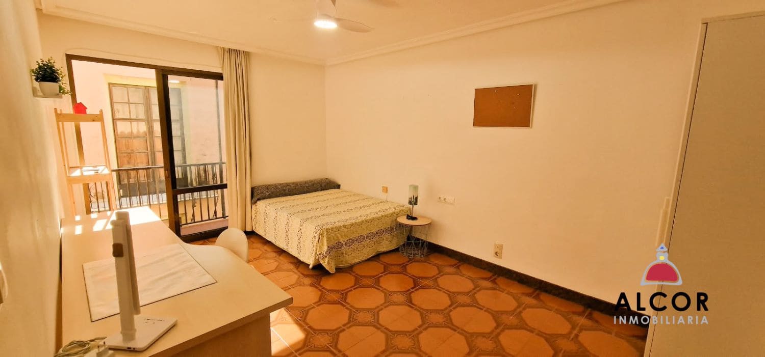 Piso de 6 habitaciones en Benicarló en venta - 197.000 € (Ref: 10171760)