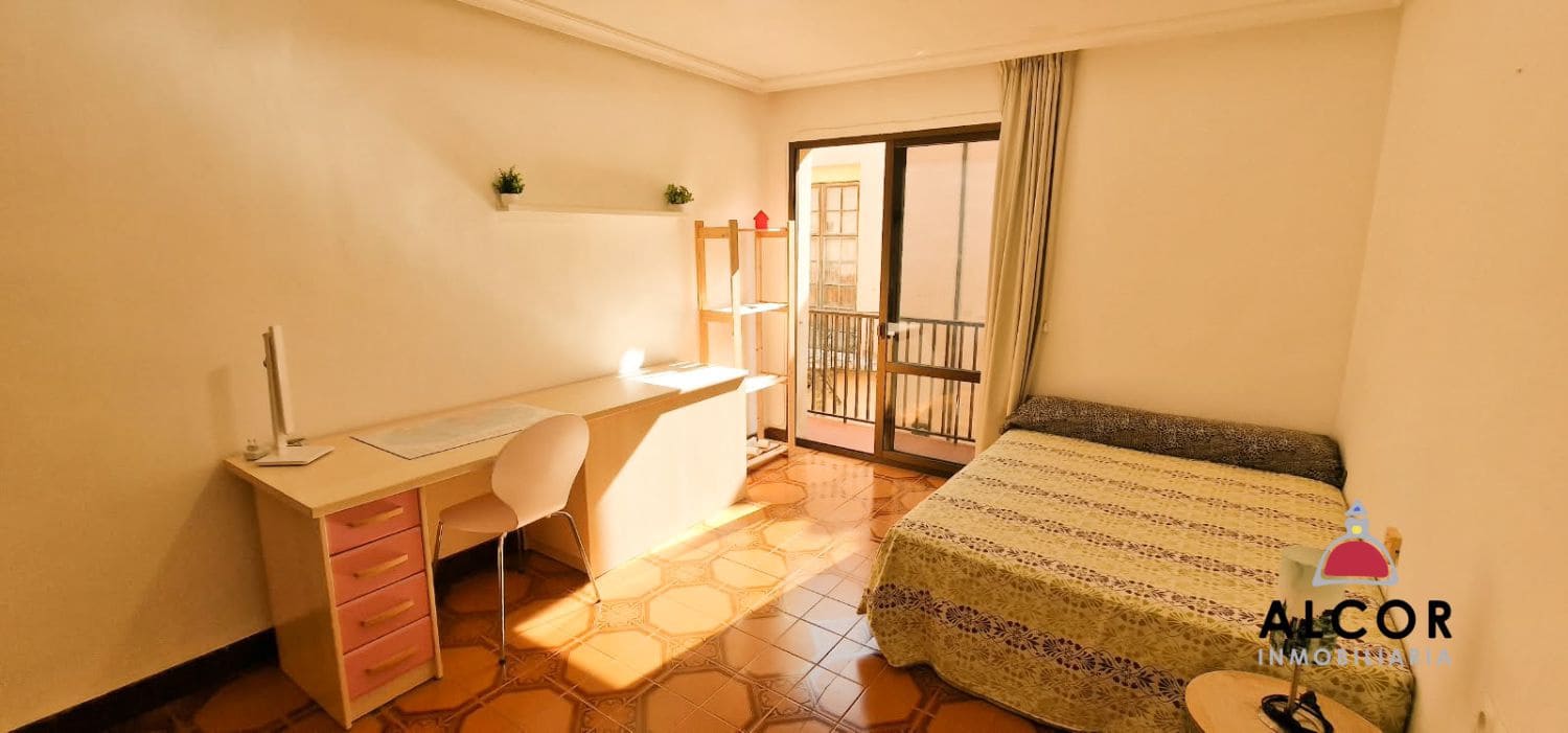 Piso de 6 habitaciones en Benicarló en venta - 197.000 € (Ref: 10171760)