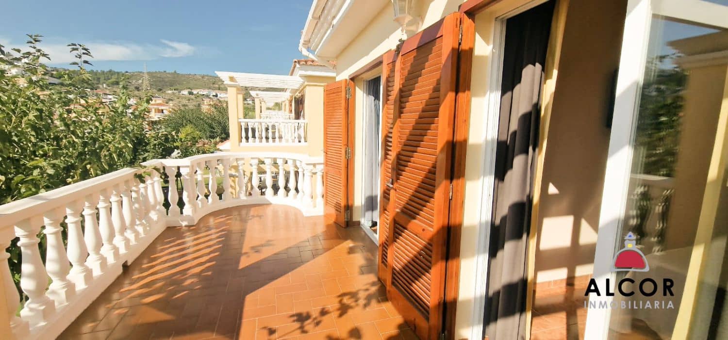 Chalet de 3 habitaciones en Peñíscola en venta con piscina garaje - 330.000 € (Ref: 10171761)