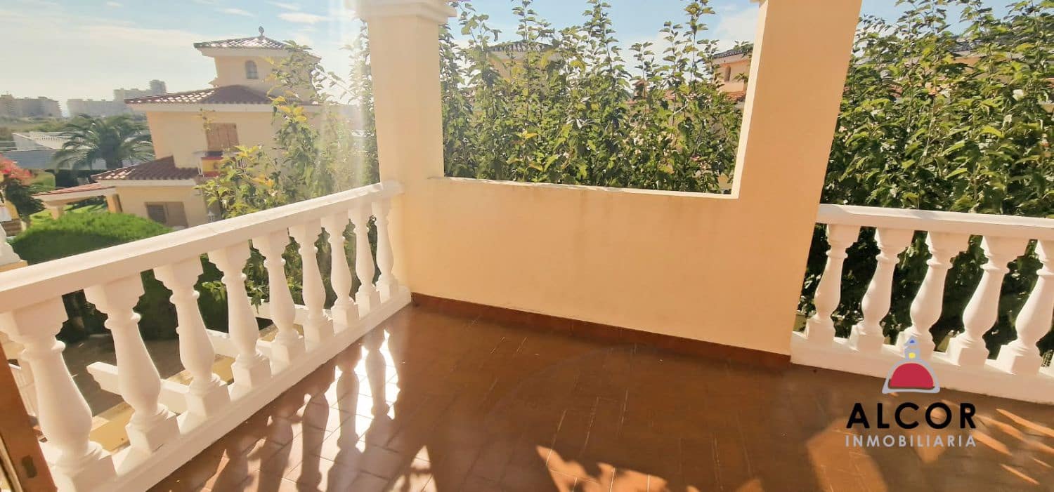 Chalet de 3 habitaciones en Peñíscola en venta con piscina garaje - 330.000 € (Ref: 10171761)