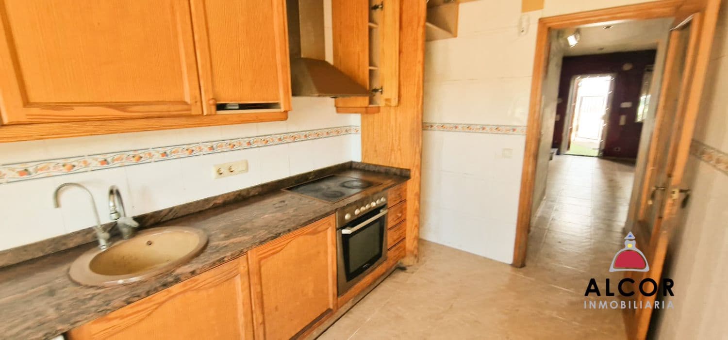 3 bedroom Terraced Villa for sale in Sant Mateu with pool - € 95,000 (Ref: 10184355)