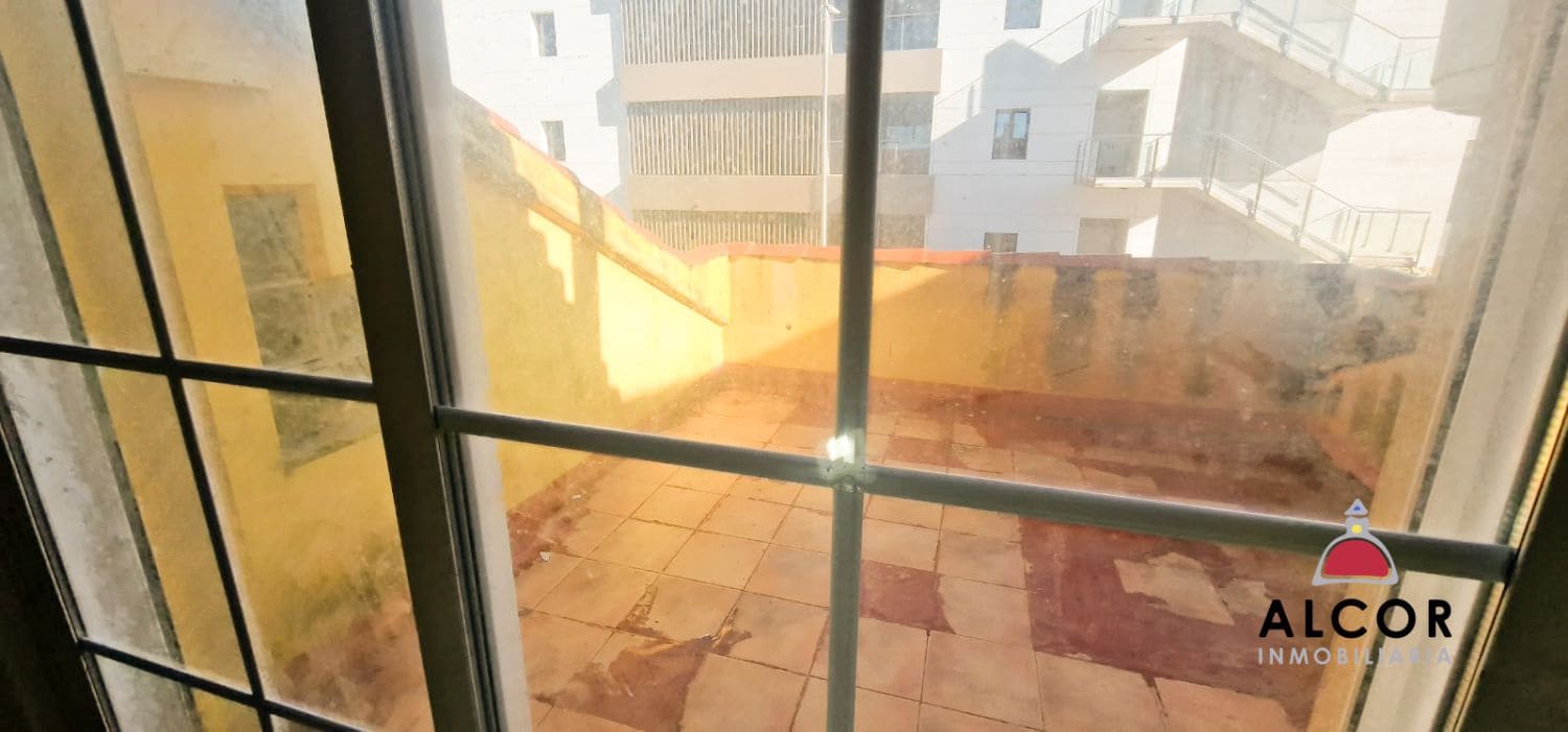 3 bedroom Terraced Villa for sale in Sant Mateu with pool - € 95,000 (Ref: 10184355)