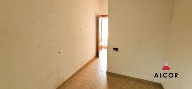 3 bedroom Terraced Villa for sale in Sant Mateu with pool - € 95,000 (Ref: 10184355)
