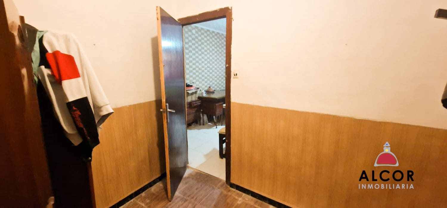 4 bedroom Townhouse for sale in Benicarlo - € 103,000 (Ref: 10184356)