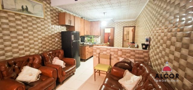 4 bedroom Townhouse for sale in Benicarló - € 103,000 (Ref: 10184356)