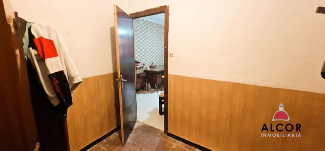 4 bedroom Townhouse for sale in Benicarló - € 103,000 (Ref: 10184356)