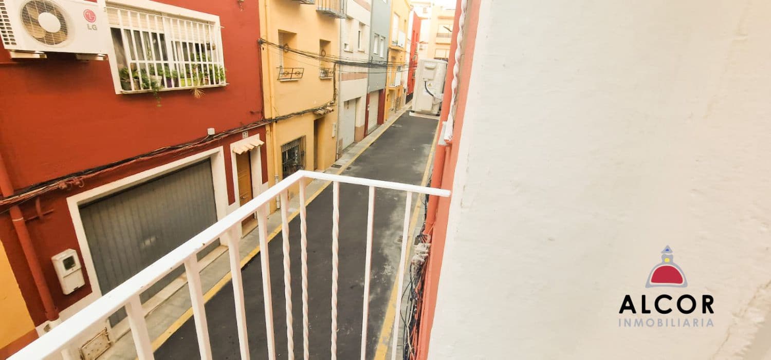 4 bedroom Townhouse for sale in Benicarlo - € 103,000 (Ref: 10184356)