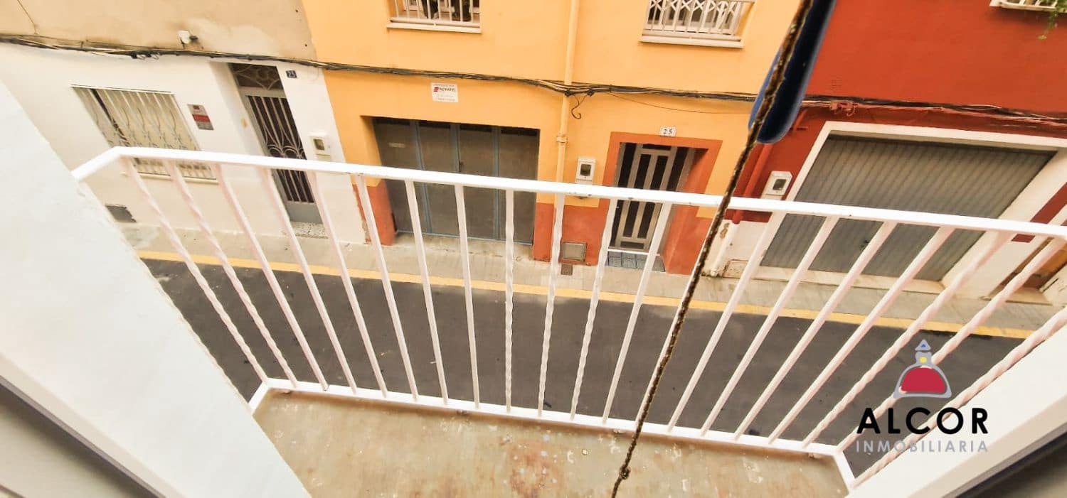 4 bedroom Townhouse for sale in Benicarlo - € 103,000 (Ref: 10184356)