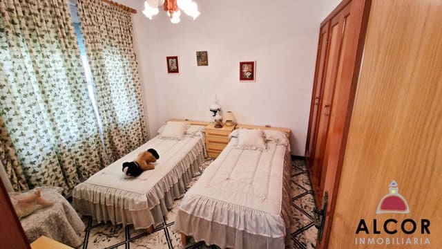 5 soveværelse Byhus til salg i Benicarló med garage - € 290.000 (Ref: 7748024)