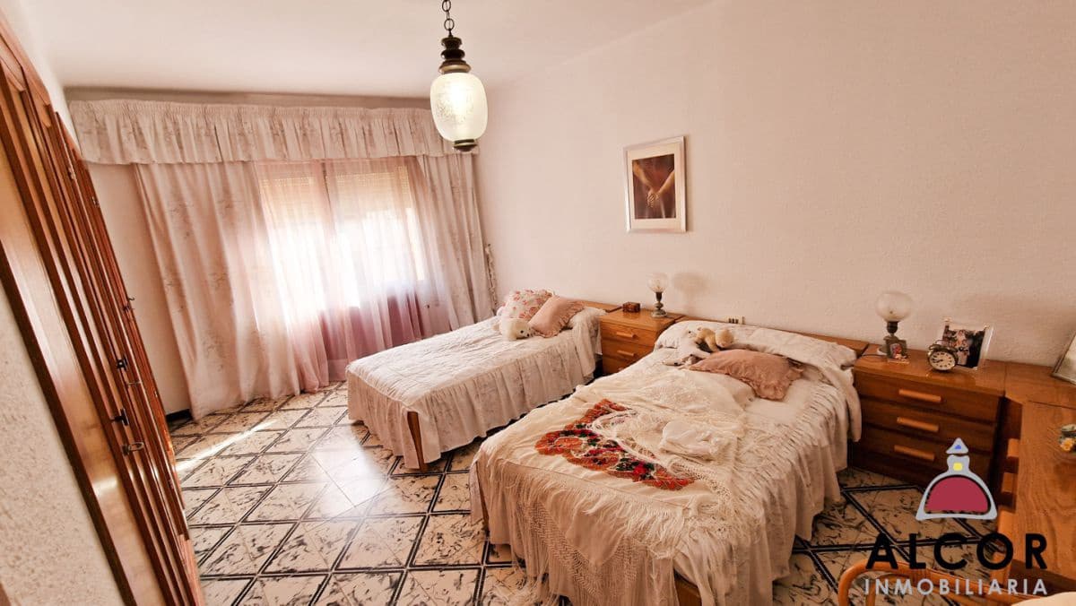 5 Zimmer Haus zu verkaufen in Benicarlo mit Garage - 290.000 € (Ref: 7748024)