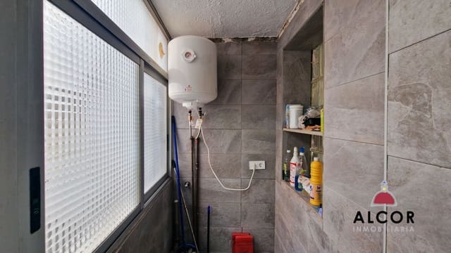 4 slaapkamer Flat te koop in Vinaròs - € 135.000 (Ref: 8727462)