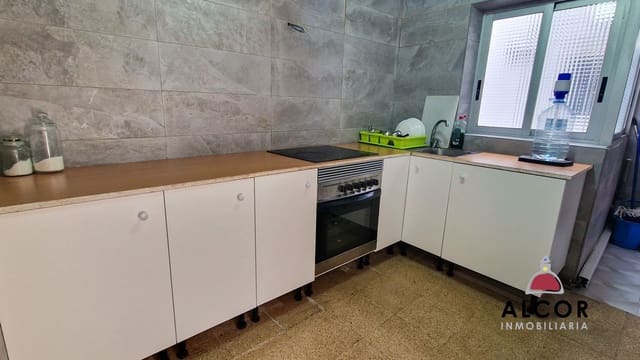 4 slaapkamer Flat te koop in Vinaròs - € 135.000 (Ref: 8727462)