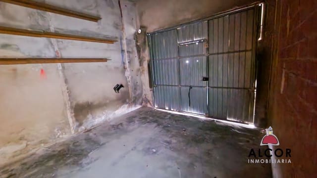 Casa de 3 habitaciones en Càlig en venta con garaje - 110.000 € (Ref: 8757343)