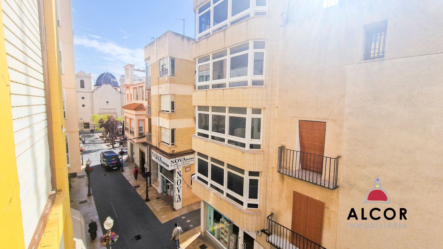 Kommersiell till salu i Vinaros - 450 000 € (Ref: 8927217)