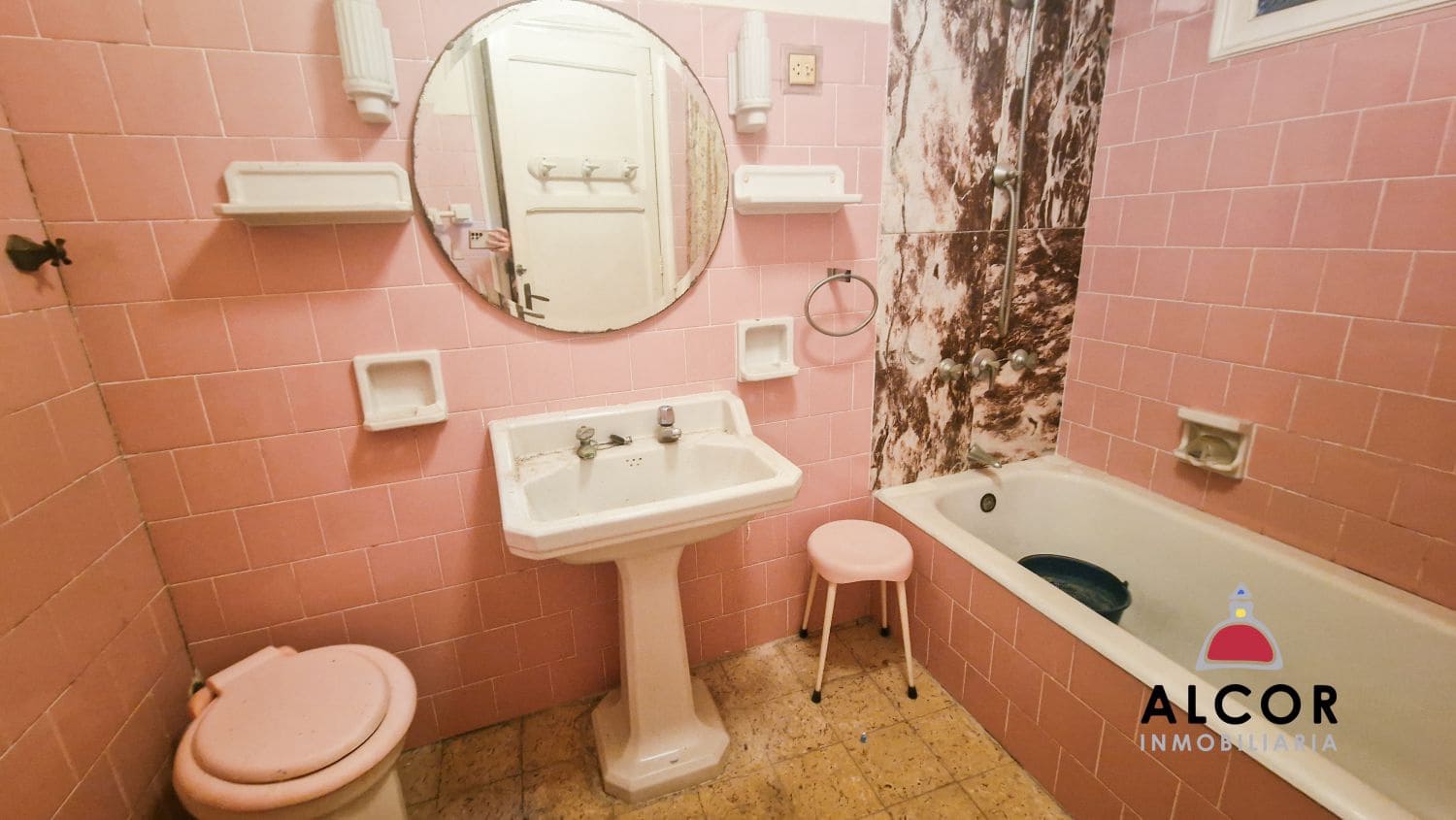 Kommersiell till salu i Vinaros - 450 000 € (Ref: 8927217)