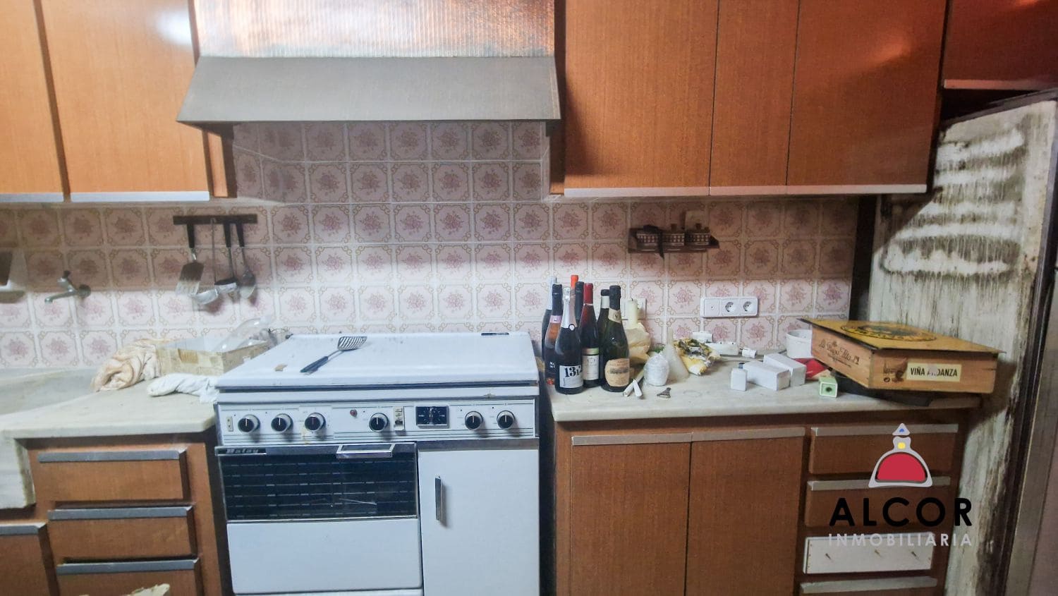 Kommersiell till salu i Vinaros - 450 000 € (Ref: 8927217)