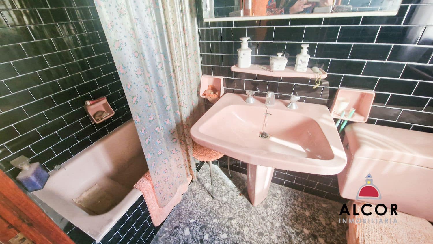 Kommersiell till salu i Vinaros - 450 000 € (Ref: 8927217)