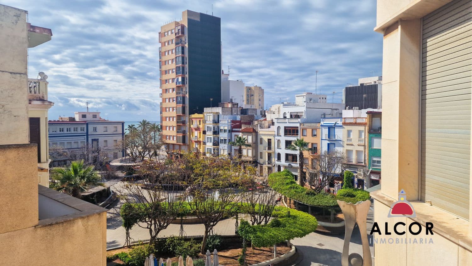 Kommersiell till salu i Vinaros - 450 000 € (Ref: 8927217)