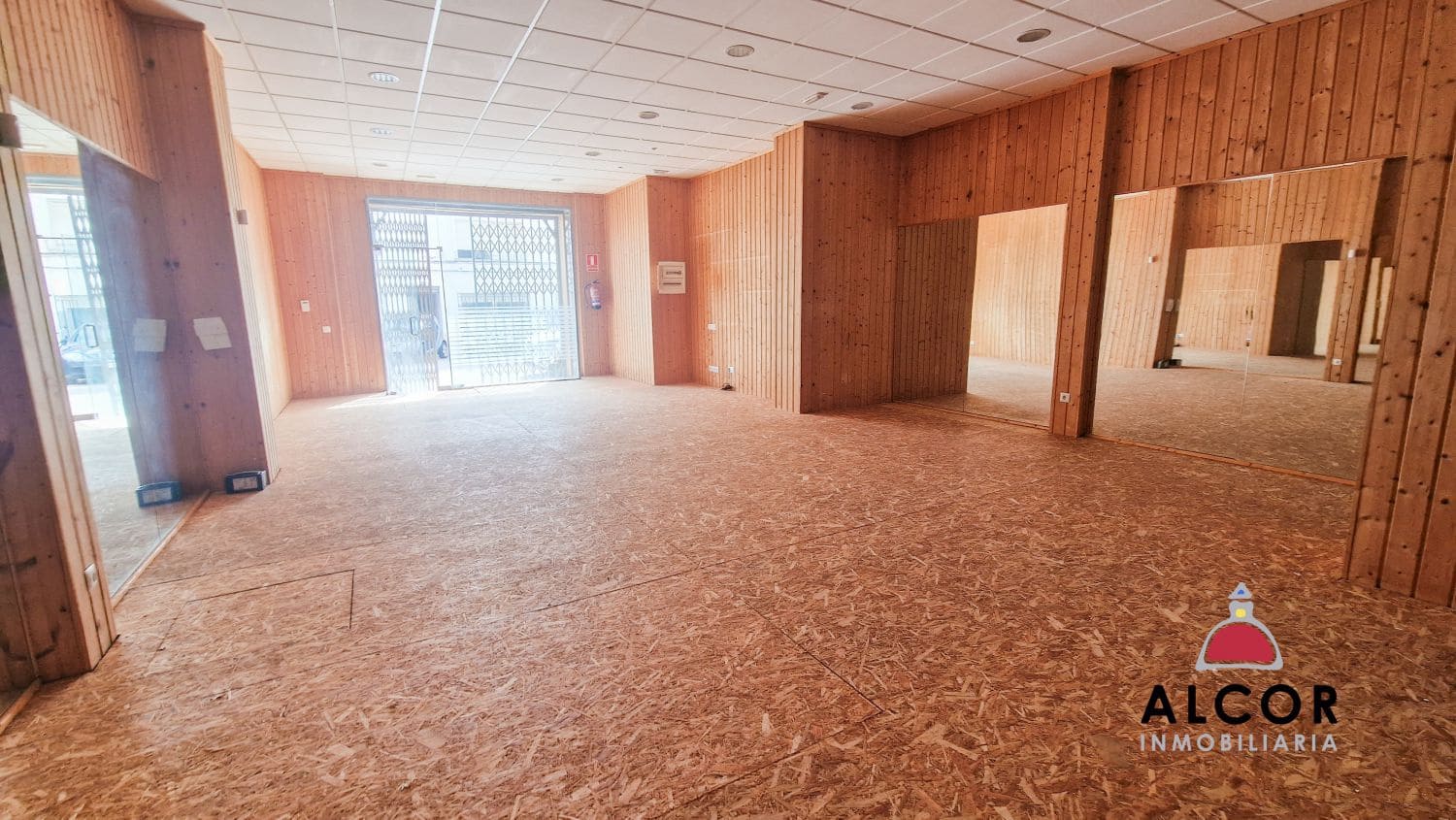 Kaupallinen myytävänä paikassa Vinaros - 60 000 € (Ref: 8927227)