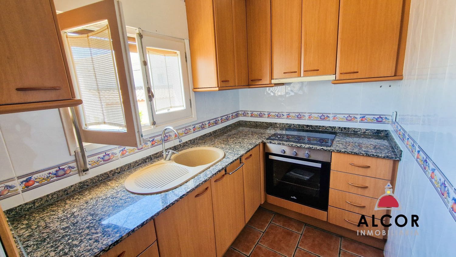 3 soveværelse Villa til salg i Vinaros med garage - € 230.000 (Ref: 8960436)