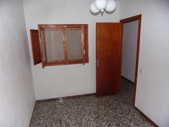 Casa de 6 habitaciones en Benicarló en venta - 135.000 € (Ref: 9015489)