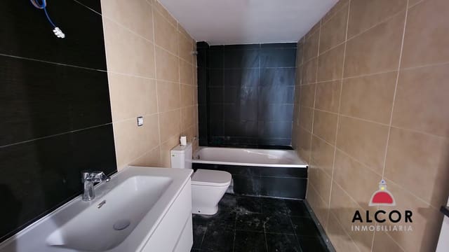 2 slaapkamer Flat te koop in Vinaròs met garage - € 156.000 (Ref: 9049174)