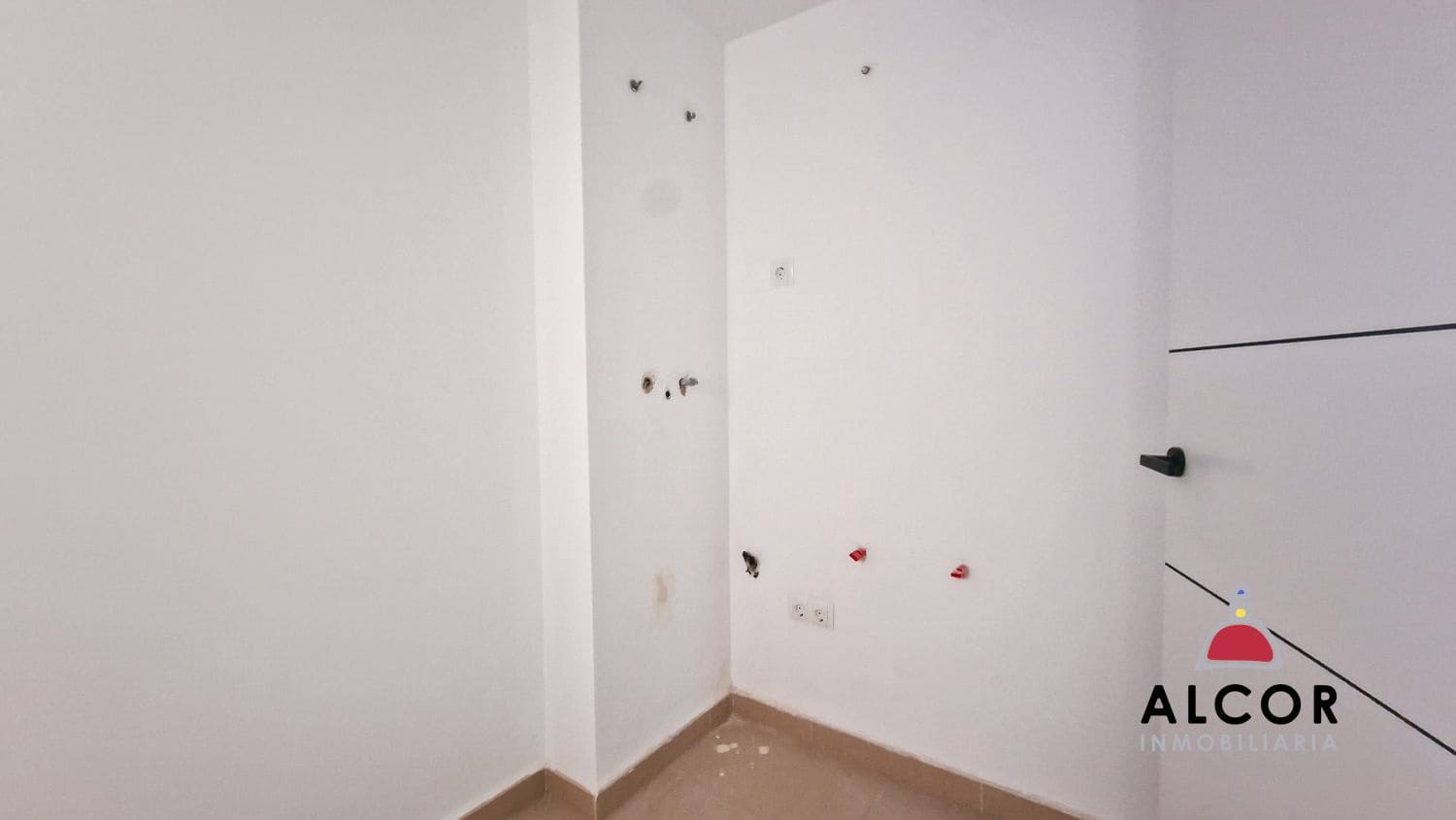 2 sypialnia Mieszkanie na sprzedaż w Vinaros z garażem - 193 000 € (Ref: 9051398)
