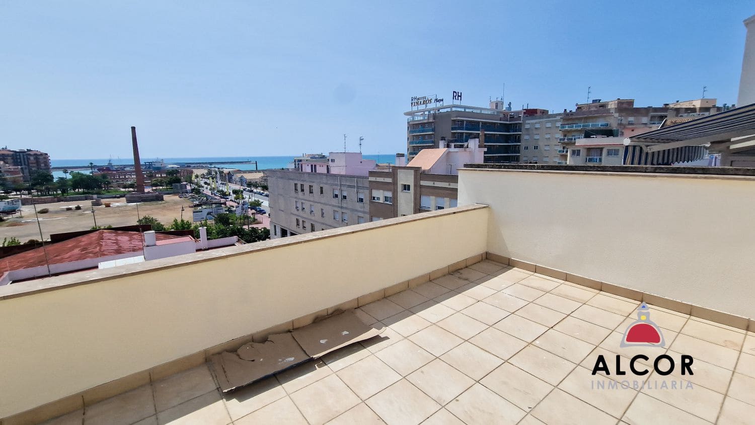 2 soveværelse Penthouse til salg i Vinaros med garage - € 196.000 (Ref: 9051400)