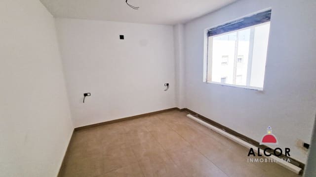 3 slaapkamer Penthouse te koop in Vinaròs met garage - € 260.000 (Ref: 9057909)