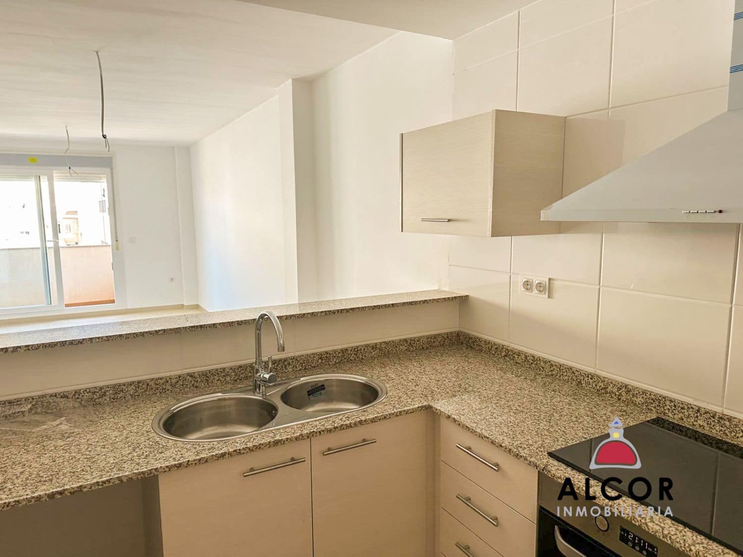 Piso de 3 habitaciones en Benicarló en venta con garaje - 145.000 € (Ref: 9075339)