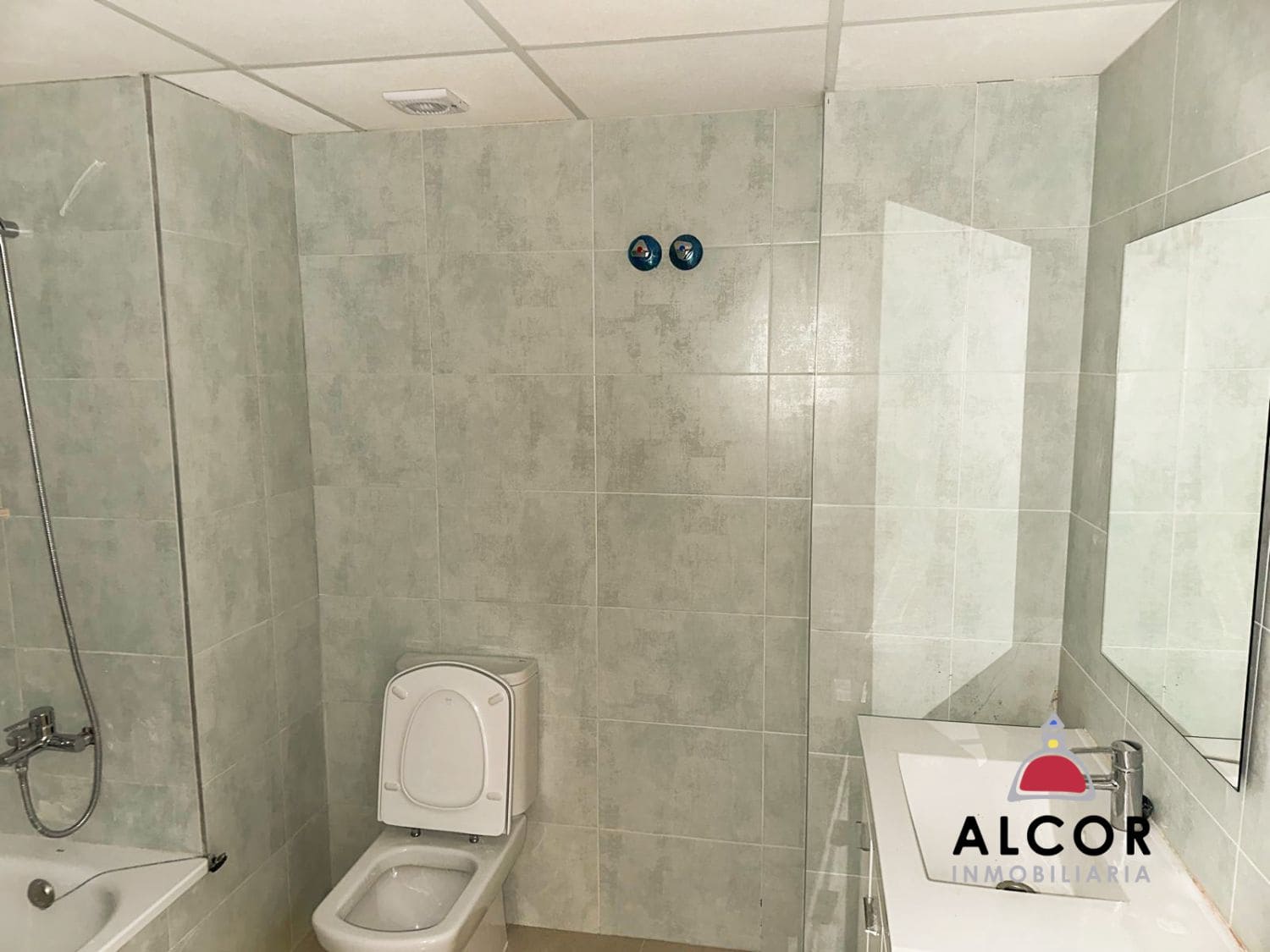 Piso de 3 habitaciones en Benicarló en venta con garaje - 145.000 € (Ref: 9075339)
