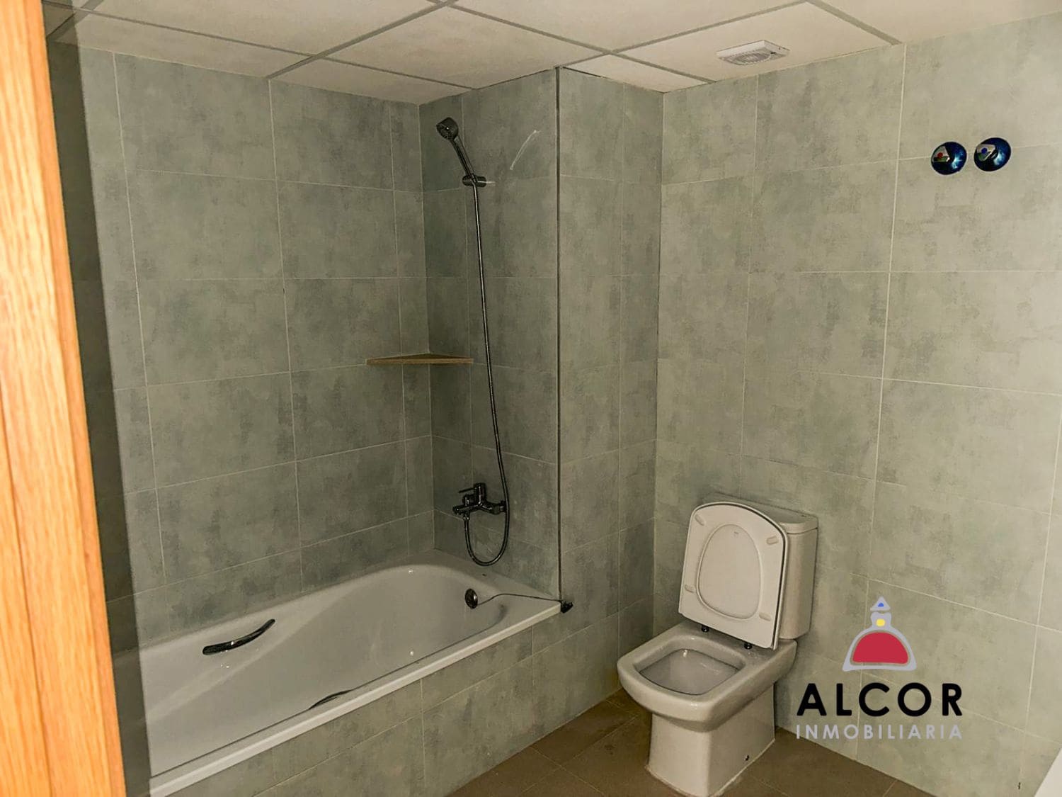 Piso de 3 habitaciones en Benicarló en venta con garaje - 145.000 € (Ref: 9075339)