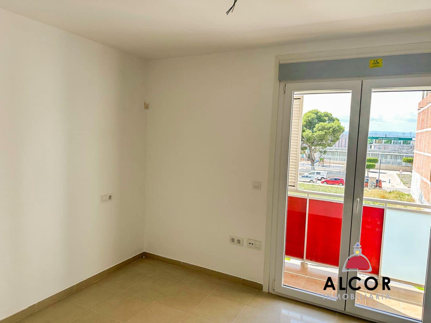 Piso de 3 habitaciones en Benicarló en venta con garaje - 145.000 € (Ref: 9075339)