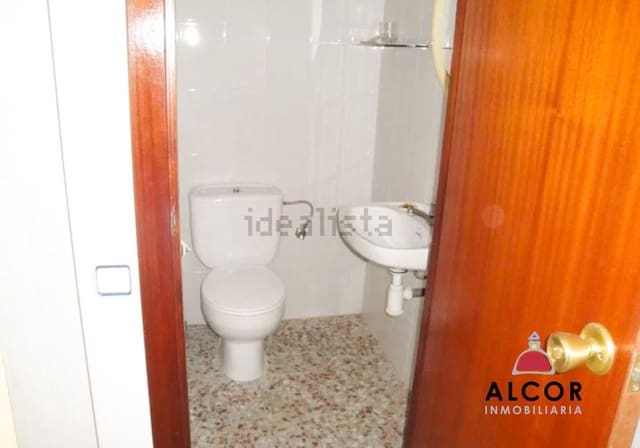 Kaupallinen myytävänä paikassa Benicarló - 103 000 € (Ref: 9103141)