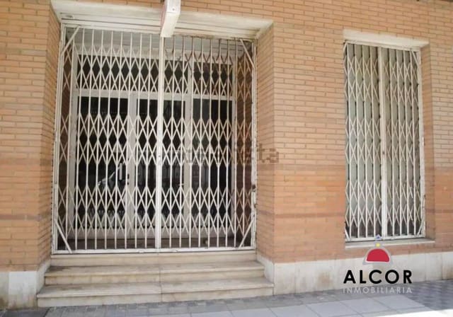 Kaupallinen myytävänä paikassa Benicarló - 103 000 € (Ref: 9103141)