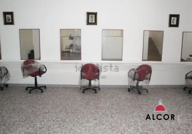 Kaupallinen myytävänä paikassa Benicarló - 103 000 € (Ref: 9103141)