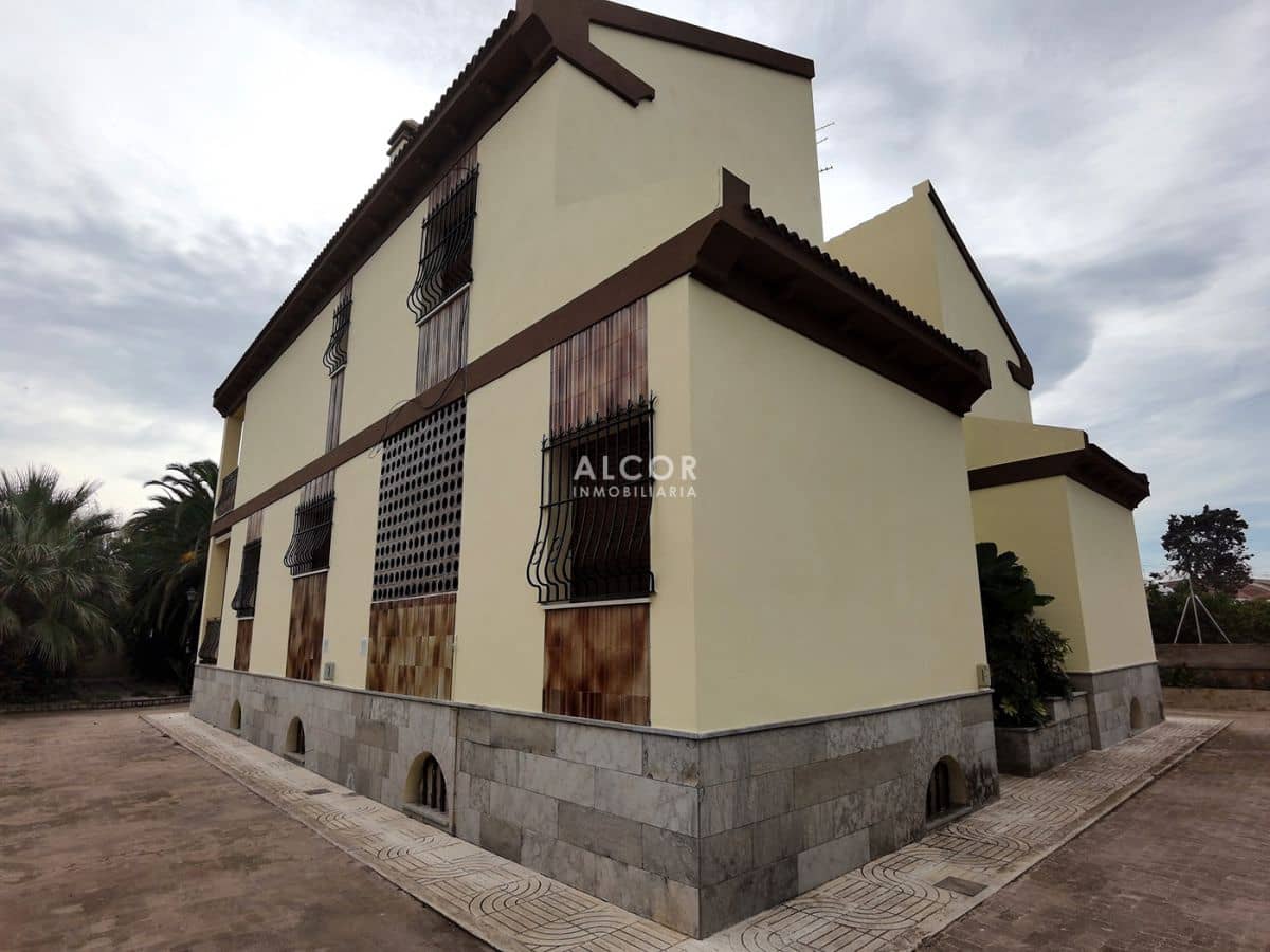 6 soverom Hus til salgs i Benicarlo med garasje - € 750 000 (Ref: 9141856)