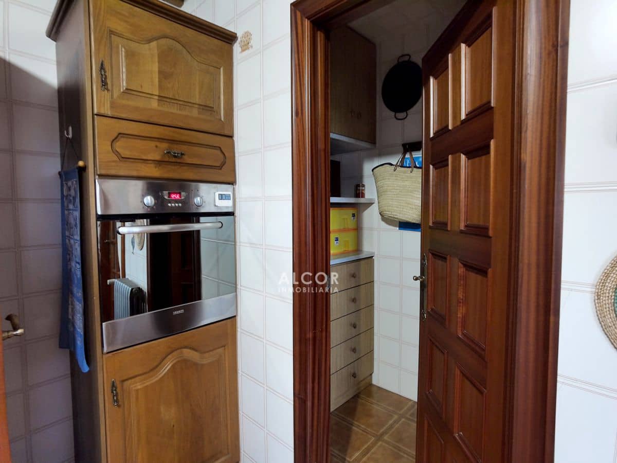 6 soverom Hus til salgs i Benicarlo med garasje - € 750 000 (Ref: 9141856)