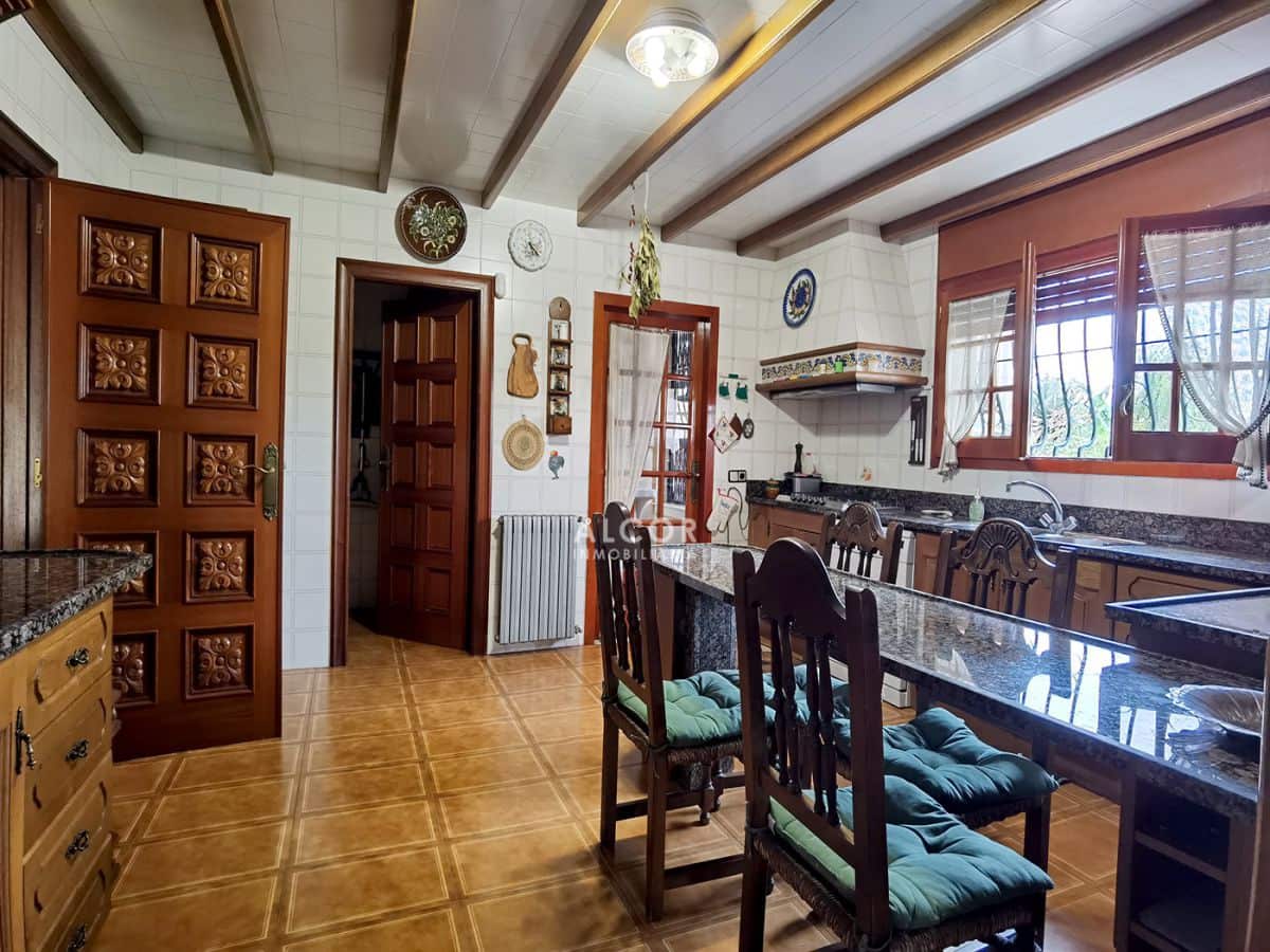 6 soverom Hus til salgs i Benicarlo med garasje - € 750 000 (Ref: 9141856)