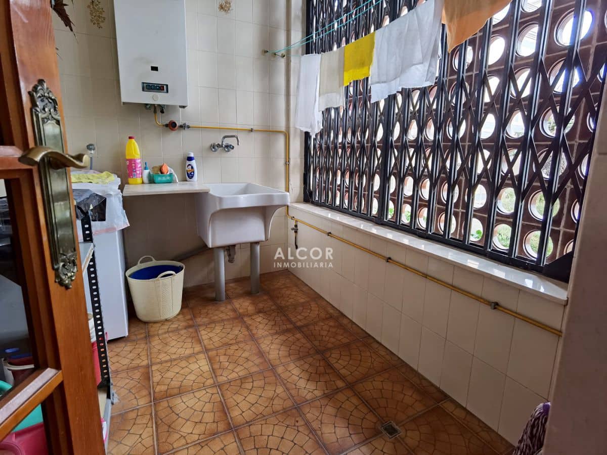 6 soverom Hus til salgs i Benicarlo med garasje - € 750 000 (Ref: 9141856)