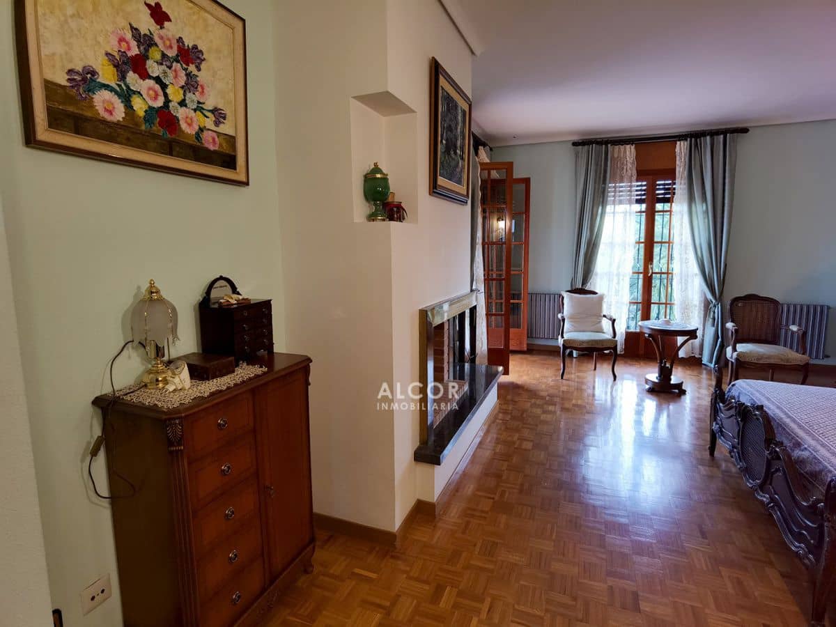 6 soverom Hus til salgs i Benicarlo med garasje - € 750 000 (Ref: 9141856)