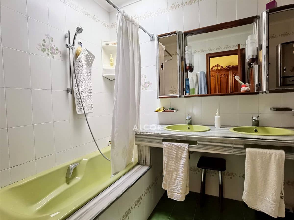 6 soverom Hus til salgs i Benicarlo med garasje - € 750 000 (Ref: 9141856)