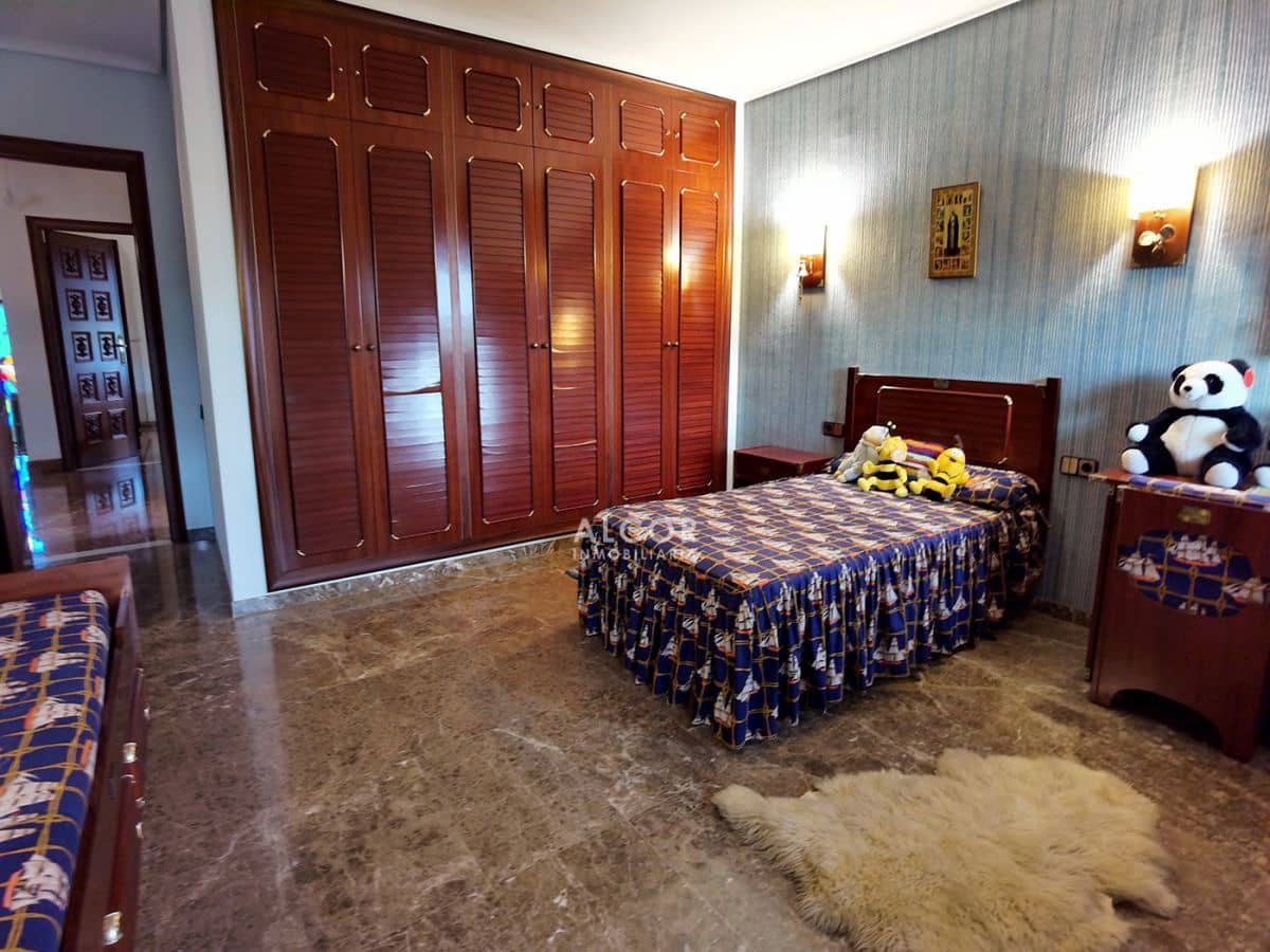 6 soverom Hus til salgs i Benicarlo med garasje - € 750 000 (Ref: 9141856)