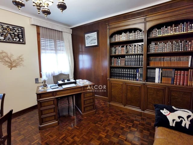 6 slaapkamer Huis te koop in Benicarló met garage - € 750.000 (Ref: 9141856)