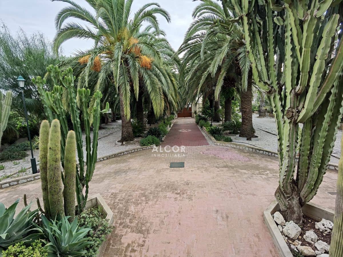 6 soverom Hus til salgs i Benicarlo med garasje - € 750 000 (Ref: 9141856)