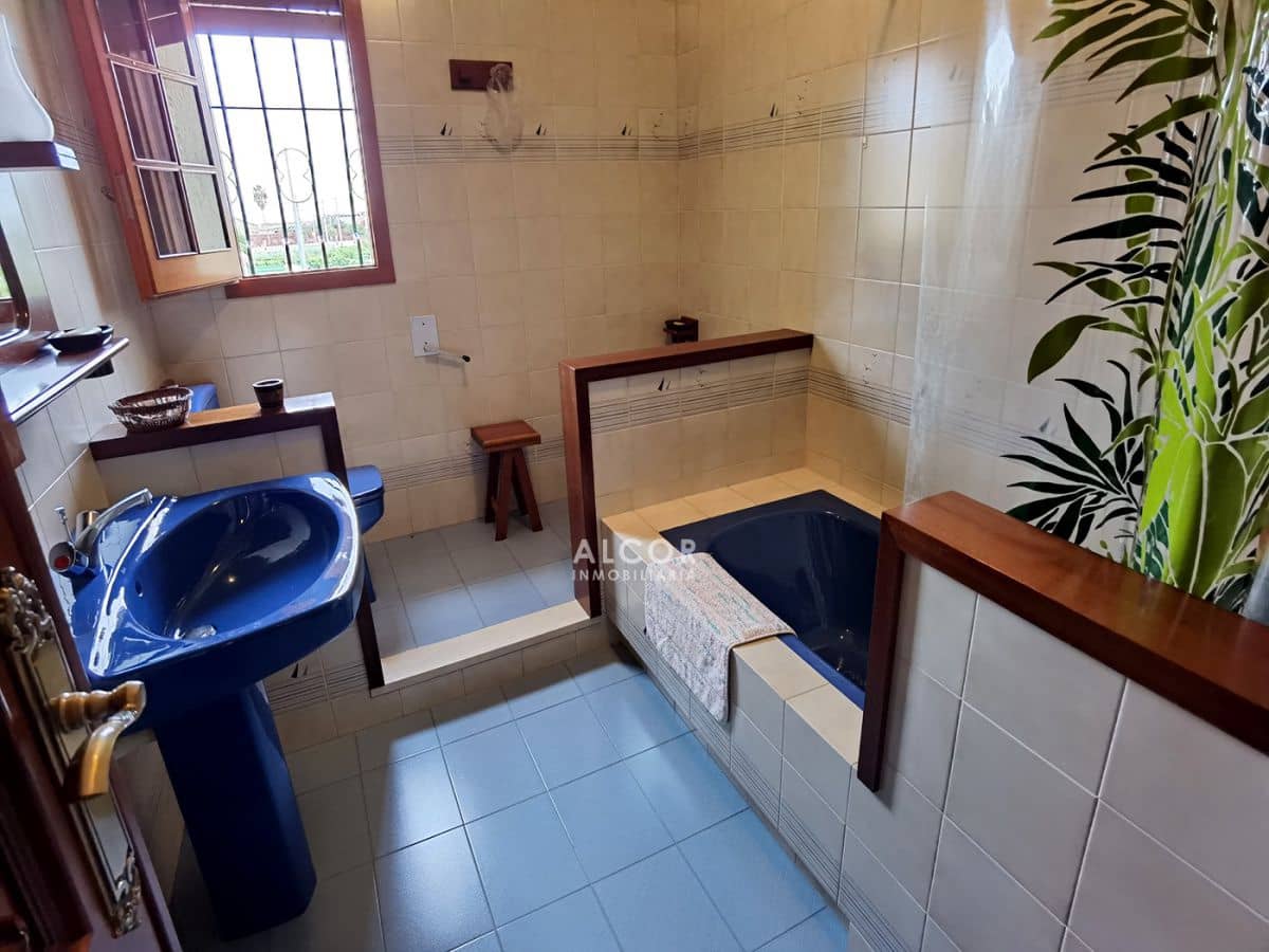 6 soverom Hus til salgs i Benicarlo med garasje - € 750 000 (Ref: 9141856)