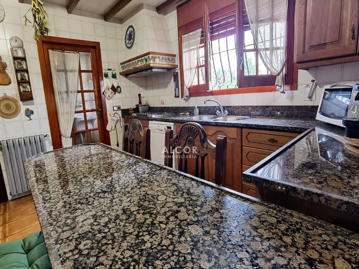 6 soverom Hus til salgs i Benicarlo med garasje - € 750 000 (Ref: 9141856)