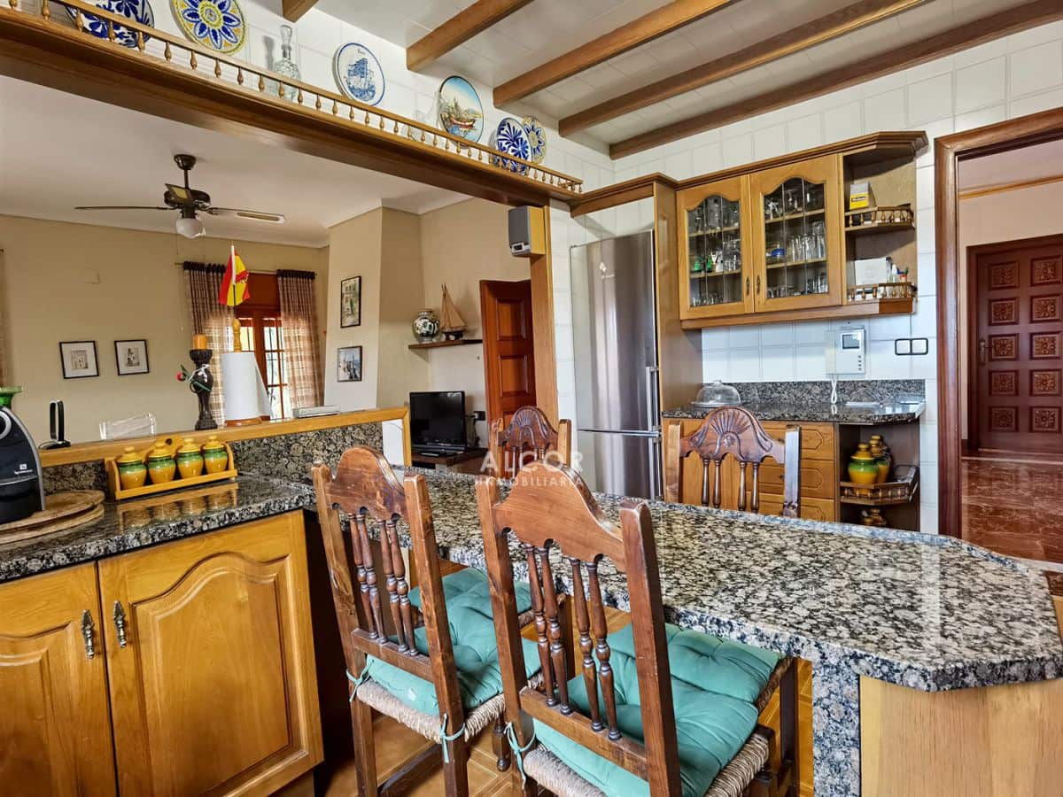 6 soverom Hus til salgs i Benicarlo med garasje - € 750 000 (Ref: 9141856)